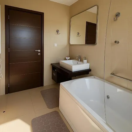 Golf - Vale Da Pinta T2 Com Piscina, Wi-fi E Ar Condicionado